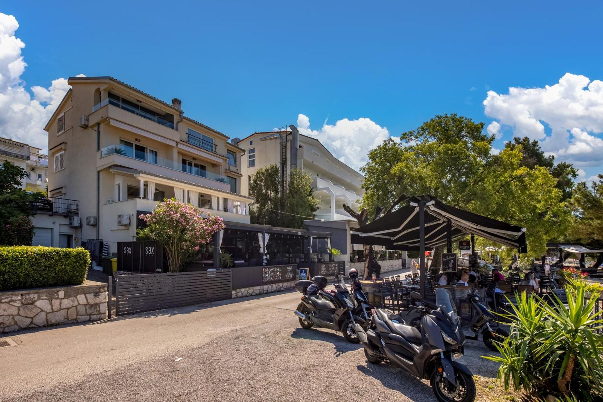 Apartments Sax Crikvenica Ngoại thất bức ảnh